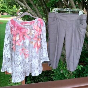Alfred Dunner Floral Embellished Top &‎ Gray Capri Pants Set Womens XL